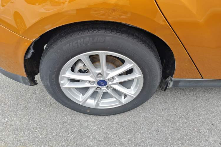 Used Ford Focus 2015 Hatchback 1.6L Automatic Fashion Edition