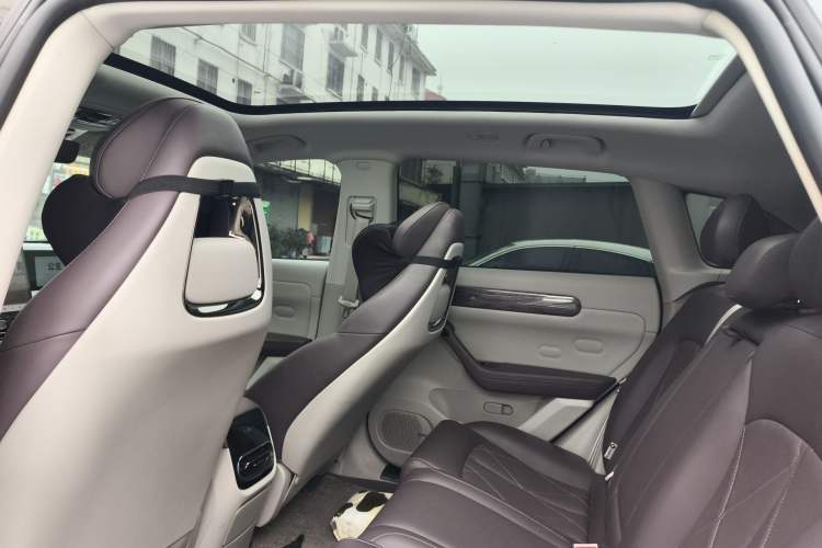 Used Leapmotor C11 2024 Range-Extended 300 Luxury Edition