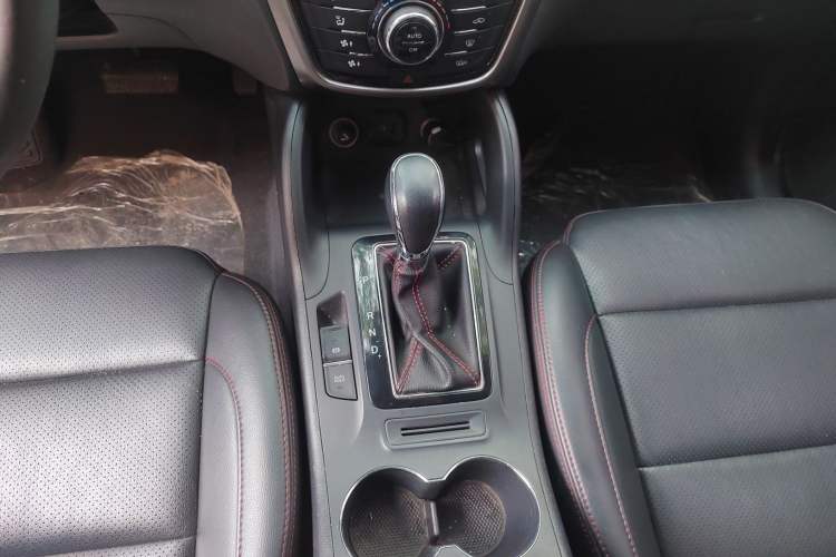 Used Changan CS75 2016 1.8T Automatic Elite Model China V Standard