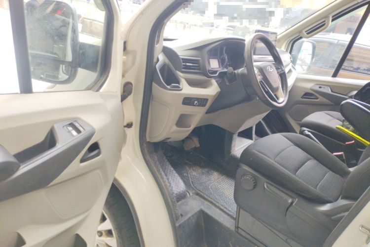 Used SAIC MAXUS Xintu V90 2021 2.0T Automatic Zhiyun King Rear-Drive Single-Tire Long Wheelbase High-Roof 7-Seater
