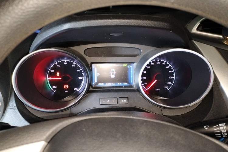 Used BYD Yuan New Energy 2018 EV360 Smart Connected Cool Model Instrument Cluster