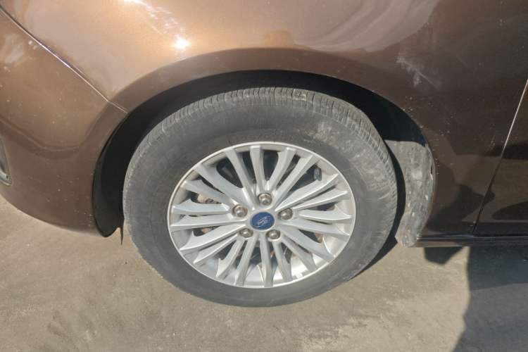 Used Ford Escort 2015 1.5L Automatic Comfort Edition