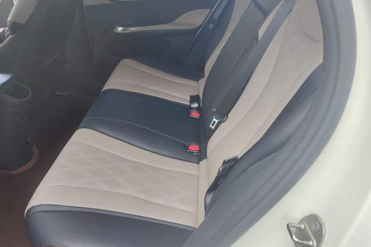 Used BYD Dolphin 2023 420 km Fashion Edition