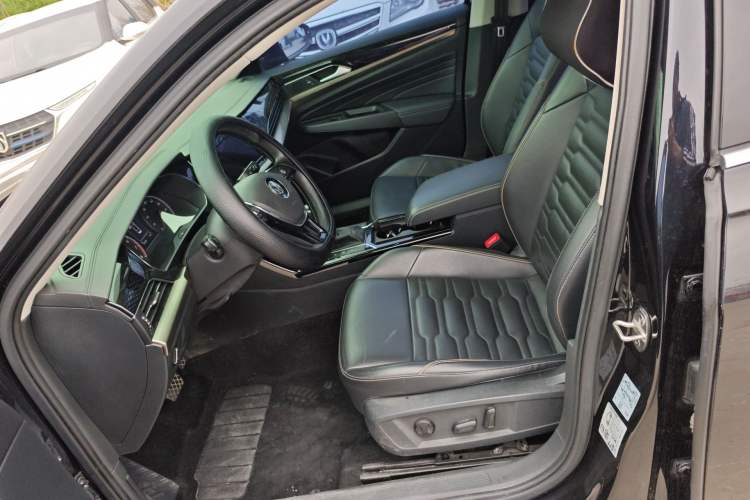 Used Volkswagen Passat 2019 330TSI Elite Edition China VI
