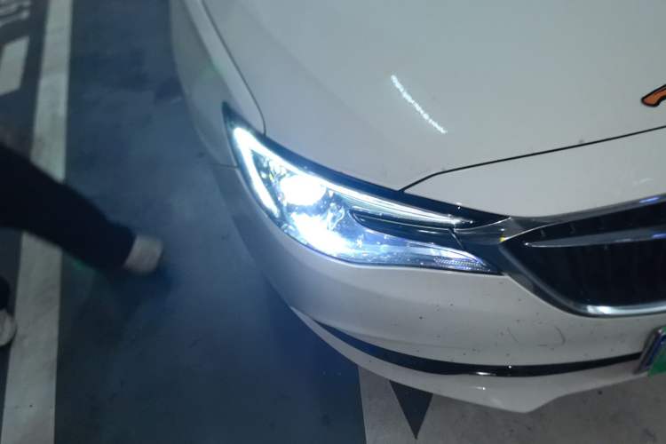 Used Buick GT 2021 Revised Version Flagship 1.5L Automatic Elite Edition Right Front Headlight