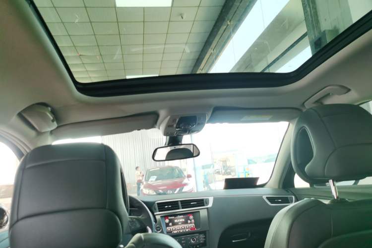 Used DS 6 2014 1.6T Luxury Edition THP200