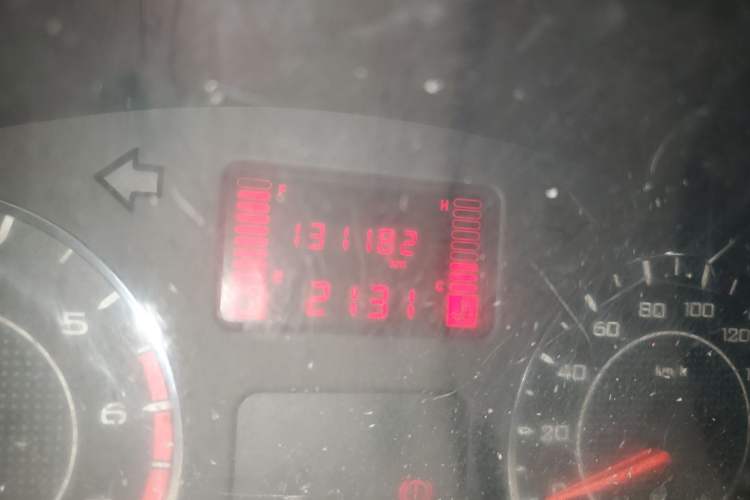 Used Wuling Rongguang V 2019 1.5L Practical Model China VI LAR Odometer Close Up