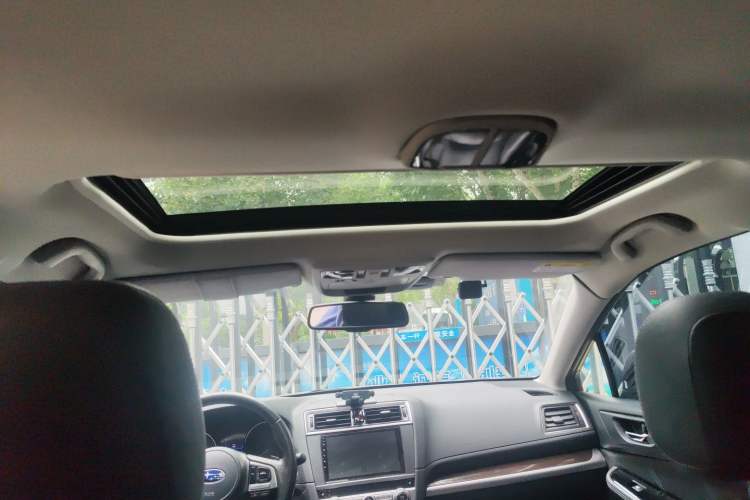 Used Subaru Outback 2016 2.5i Luxury Navigation Edition Headliner