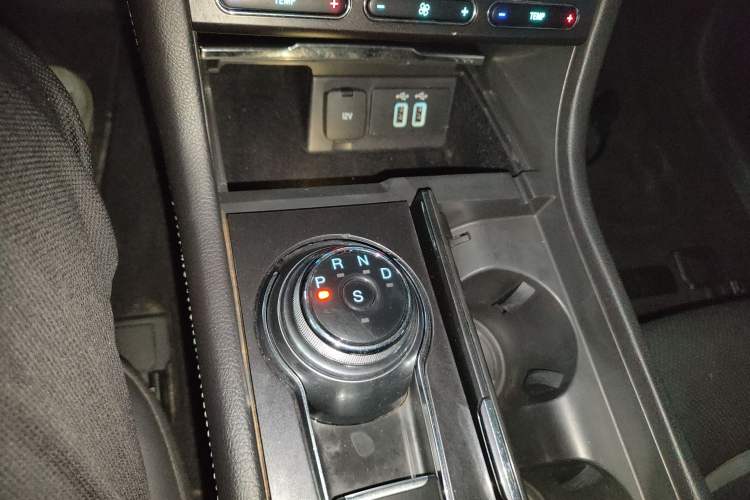 Used Ford Taurus 2017 EcoBoost 245 Luxury Model
