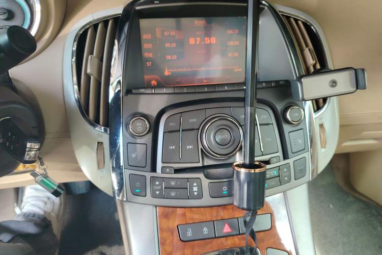 Used Buick LaCrosse 2011 2.4L SIDI Elegant Edition