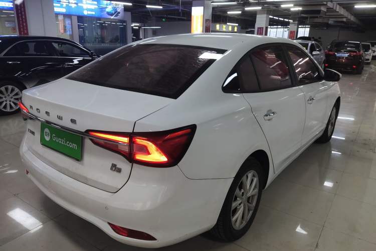 Used Roewe i5 2019 1.5L Automatic 4G Connected Linghao Edition
