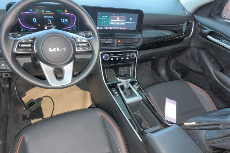 Used Kia Seltos 2023 1.5L CVT Luxury Edition Gear Lever