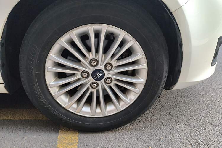 Used Ford Escort 2015 1.5L Manual Comfort Model