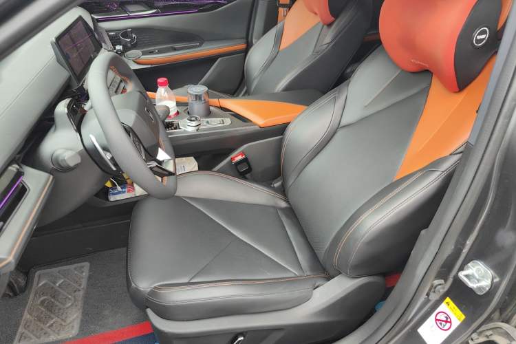 Used CHANGAN UNI-V 2022 1.5T Smart Navigation Version
