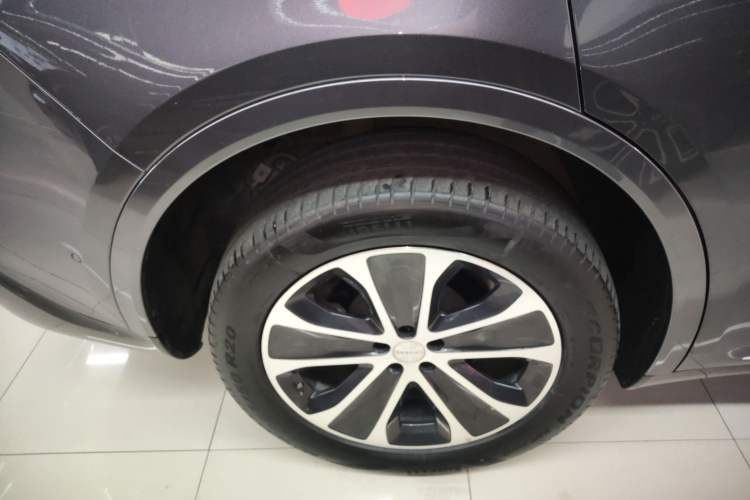 Used Hima Luxeed R7 2024 All-Electric 802 km Max