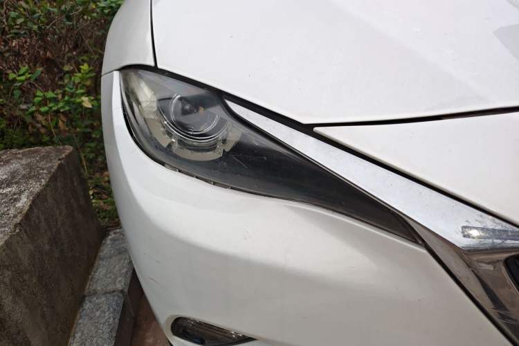 Used Mazda CX-4 2018 2.0L Automatic Two-Wheel Drive Blue Sky Luxury Edition