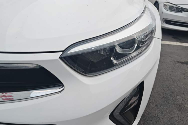 Used Kia kx1 Stonic 2021 1.4L CVT Fun Edition Left Front Headlight