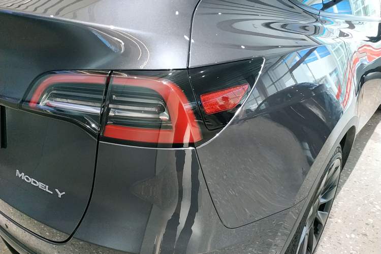 Used Tesla Model Y 2022 Rear-Wheel-Drive Version