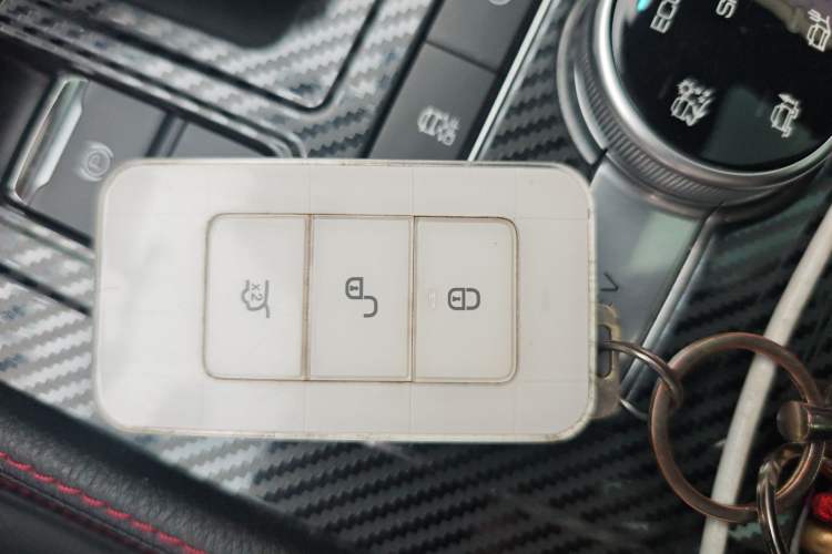 Used BYD Tang New Energy 2018 DM 2.0T All-Wheel Drive Smart Connectivity Luxury Model 7 Seats China V Emission Standard
