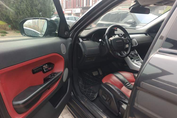 Used Land Rover Range Evoque 2013 2.0T 5-Door Ignite Edition Driver Seat