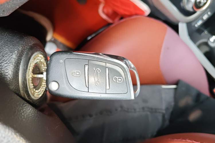 Used CHANGAN Benni 2015 1.4L IMT Luxury Model China IV
