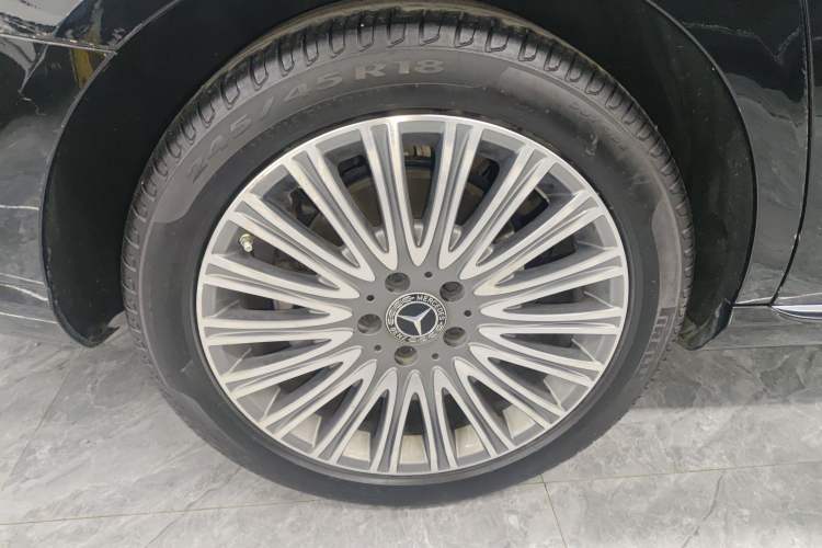 Used Mercedes-Benz E-Class 2023 Updated E 300 L Fashion Edition