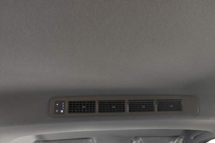 Used Wuling Hongguang New Energy 2024 All-Electric Model 300KM Practical Version Headliner