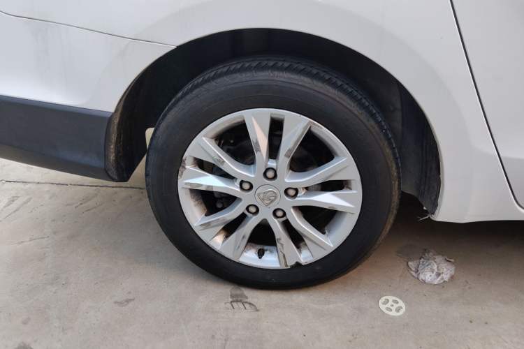 Used Baojun 730 2016 Revised 1.5L Manual Standard Version 7 Seats China V Emission Standard
