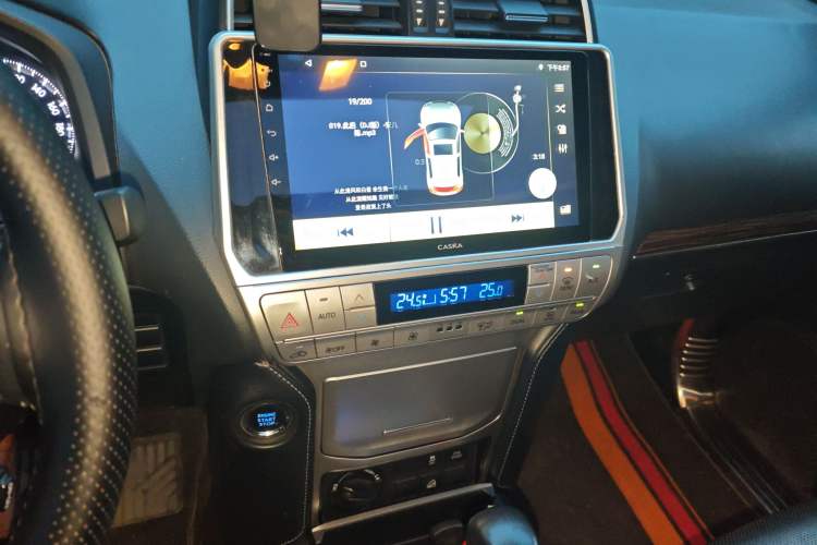 Used Toyota Prado 2018 3.5L Automatic TX-L with Rear-Mounted Spare Tire Audio And AC Panel