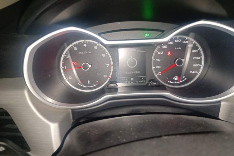 Used Geely Auto Emgrand X7 Sport 2018 1.8TD Automatic Two-Wheel Drive Zhiya Model
