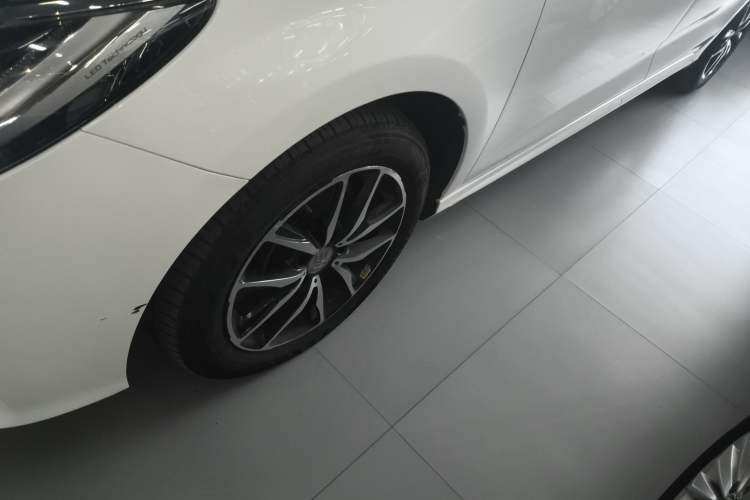 Used BYD Song MAX 2017 1.5T Automatic Smart Connect Elite 7-Seater