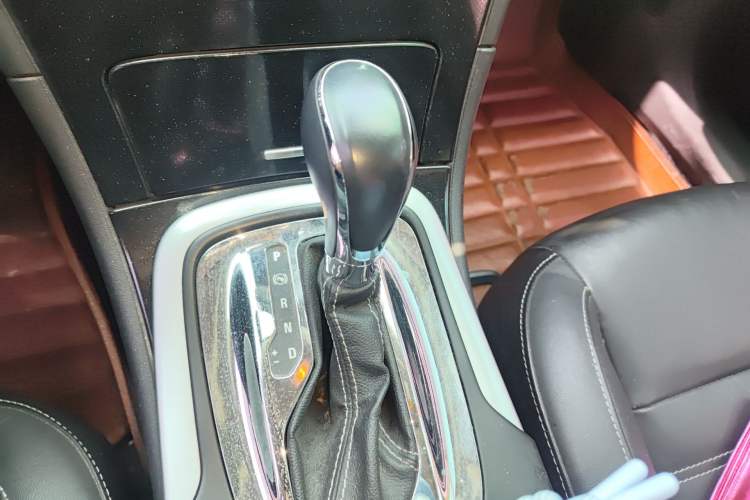 Used Buick Regal 2014 1.6T Fashionable Tech Edition