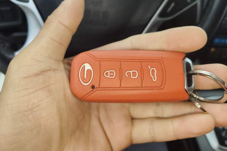 Used GAC Trumpchi GS5 2014 2.0L Automatic Two-Wheel Drive Anniversary Value Edition
