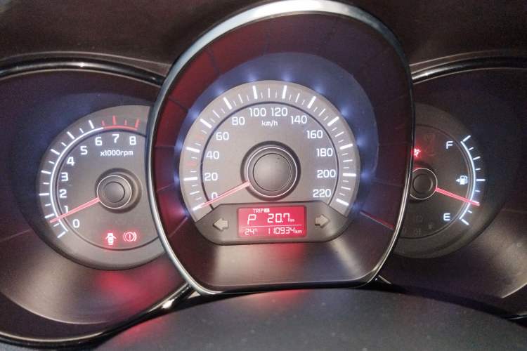 Used Kia K2 2015 Sedan 1.4L Automatic GLS
