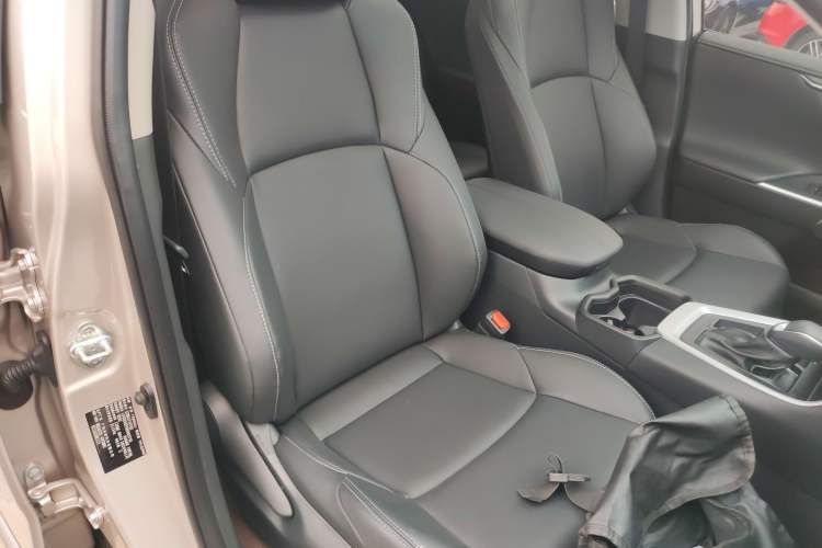 Used Toyota Wildlander 2023 2.0L CVT Two-Wheel Drive Urban Edition
