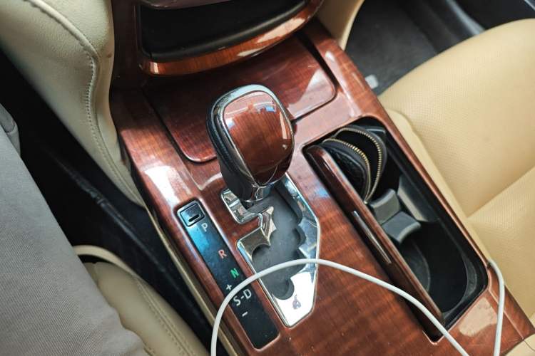 Used Toyota Crown 2015 2.0T Fashion Edition