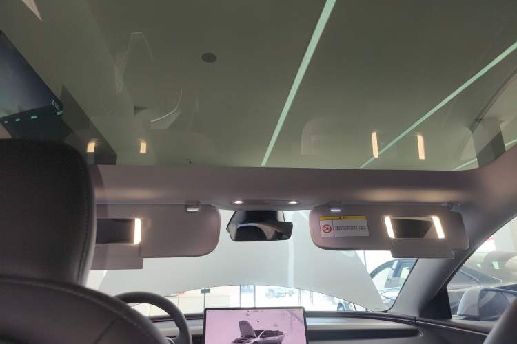 Used Tesla Model 3 2023 Long-Range All-Wheel-Drive Version
