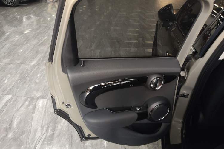 Used MINI MINI 2020 1.5T COOPER Artist Five-Door Edition