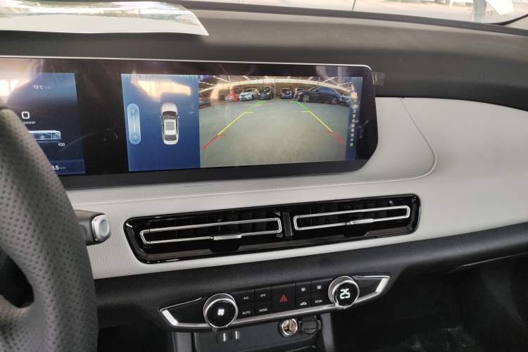 Used BAIC Beijing EU5 PLUS 2023 R500 Premium Travel Edition