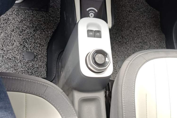 Used Geely Galaxy Panda 2025 210km Panda Kart Gear Lever