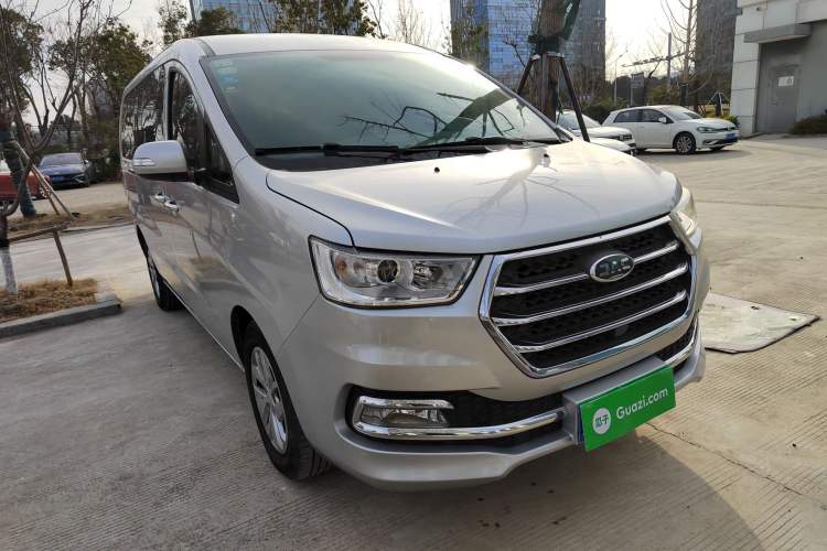 Used JAC Refine M4 2019 Business & Travel Series 2.0L Manual Comfort Model China VI
