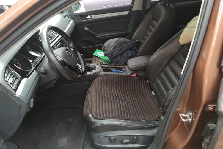 Used Volkswagen Lamando 2015 280TSI DSG Luxury Edition Left Front Seat