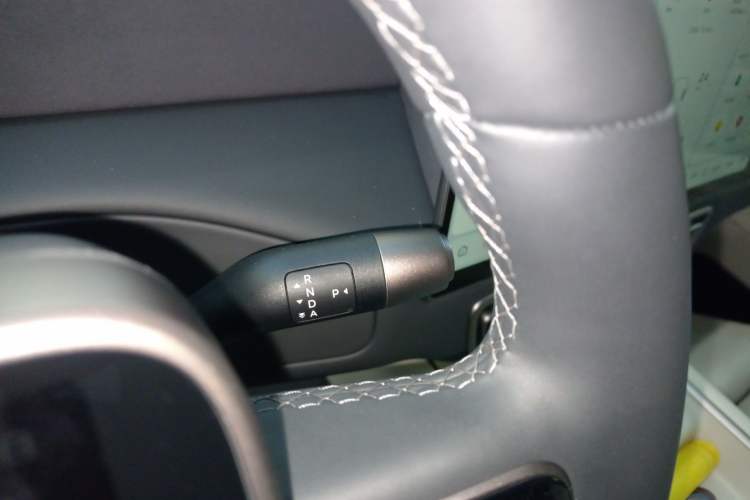 Used Li Auto MEGA 2025 Home Family Special Edition
