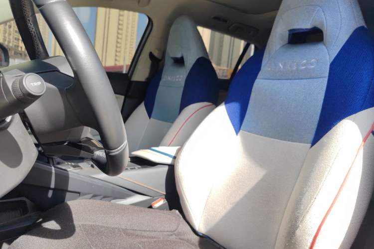 Used Lynk & Co 06 EM-P 2022 PHEV 84 km Range Pro Version
