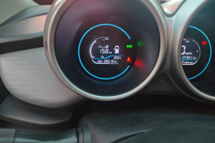 Used ORA Black Cat 2022 Updated Version 301 km Cute Pet Edition Lithium Iron Phosphate
