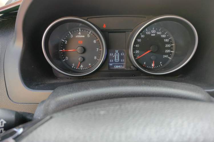 Used Haval H6 2013 Upgraded Model 1.5T Manual Two-Wheel Drive Urban Version
