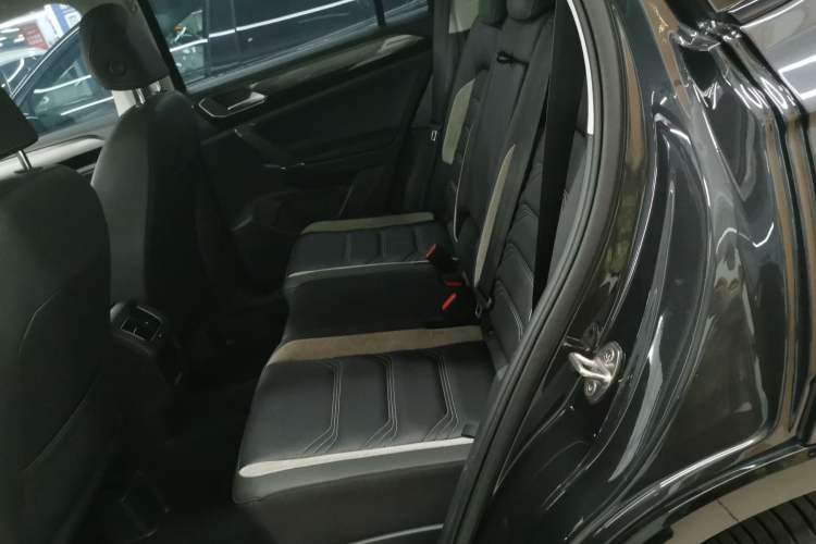 Used Volkswagen Tayron GTE Plug-in Hybrid 2020 1.4T Luxury Model Left Rear Seat