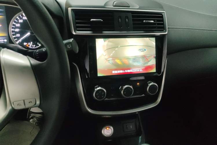 Used Nissan Tiida 2019 1.6L CVT Smart Drive Version China VI Standard