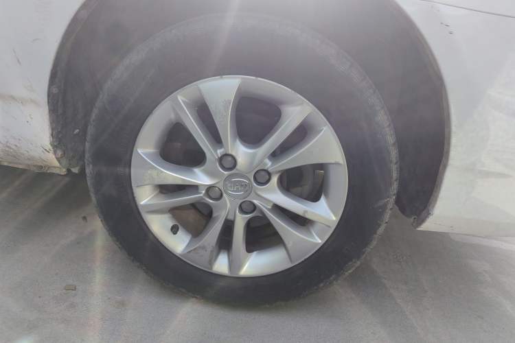 Used BYD F3 2015 Energy-Saving Edition 1.5L Manual Luxury Model