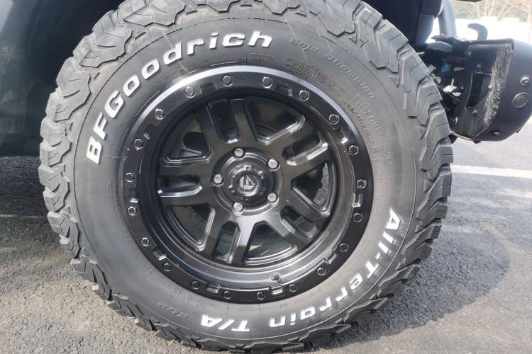 Used Jeep Wrangler 2018 2.0T Sahara Four-Door Edition
